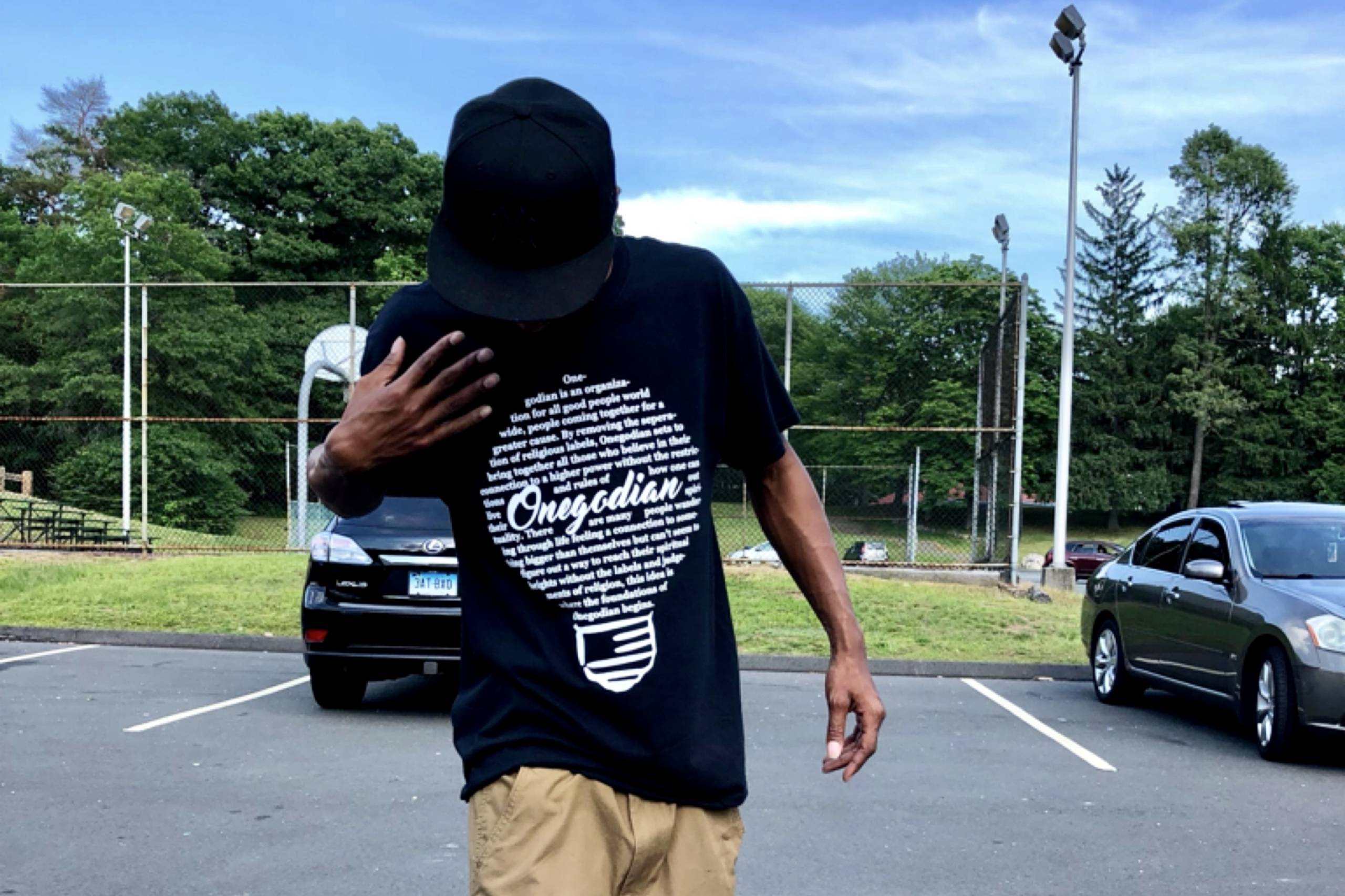 Onegodians Wearing The Idea!