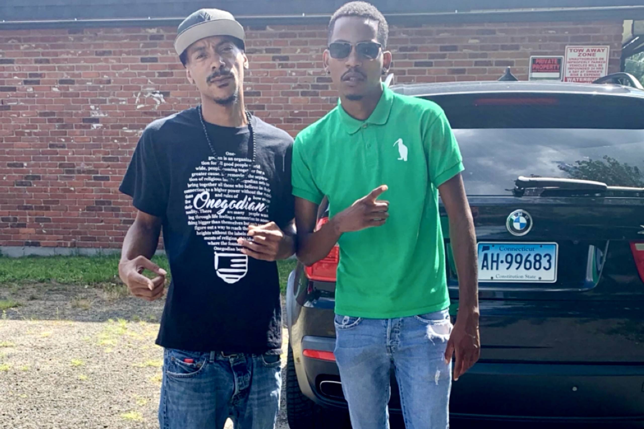 Onegodians Wearing The Idea!